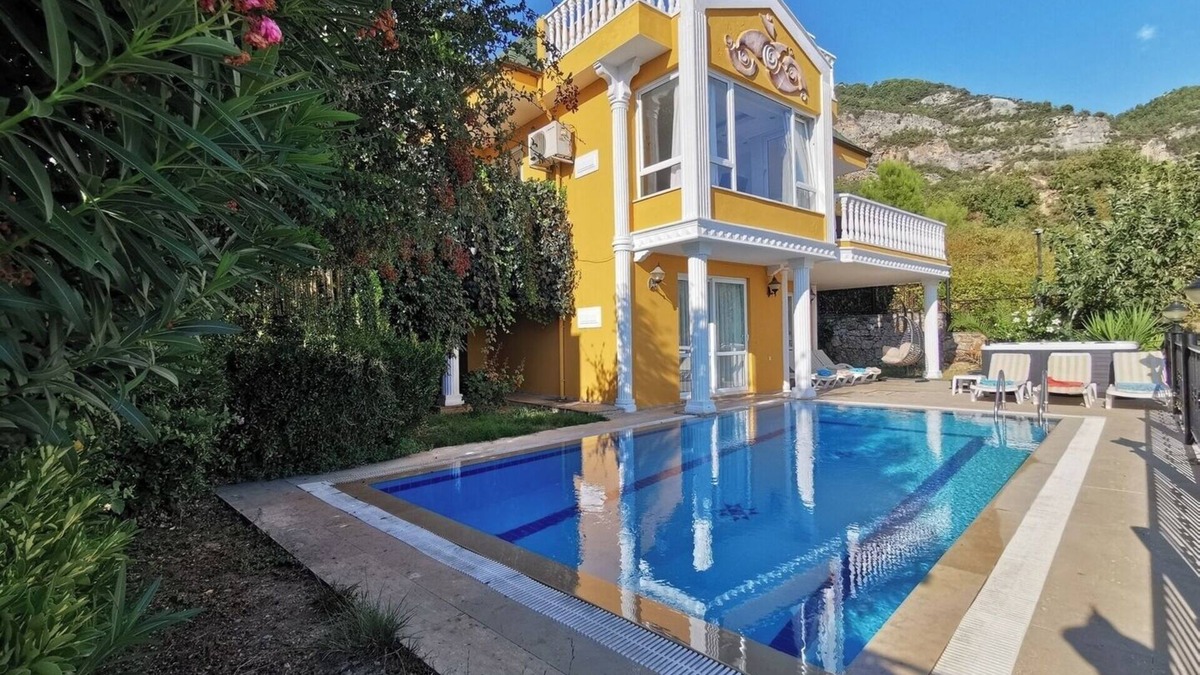 Bektas House | Villa with a Pool and Jacuzzi