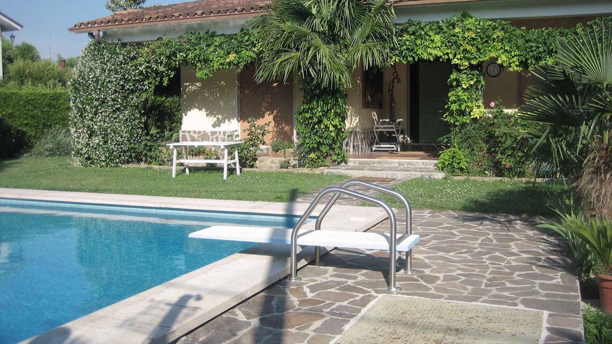Mattarana Villa | Villa with direct access to the lake