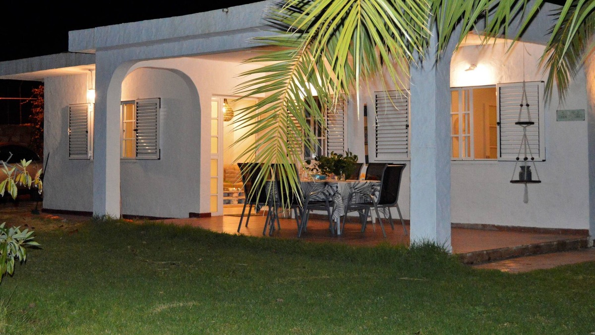 Valsequillo de Gran Canaria Cottage | Villa with exclusive garden. IN REFORM. NEXT OPENING IN OCTOBER 2024