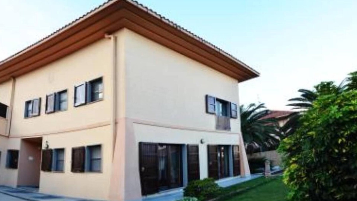 Sant'Antioco House | Villa with garden in residential area for rent