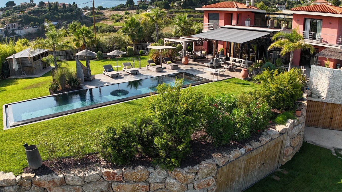 Nice House | Villa With Heated Pool Sea View