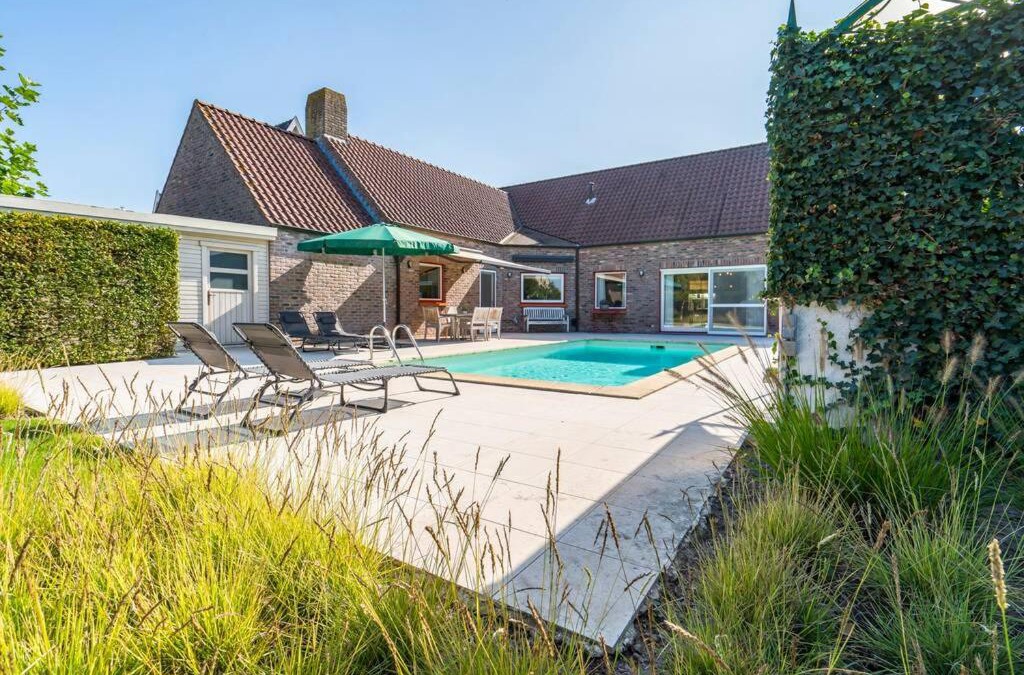 Vivenkapelle Villa | Villa with heated swimming pool, sauna and garden