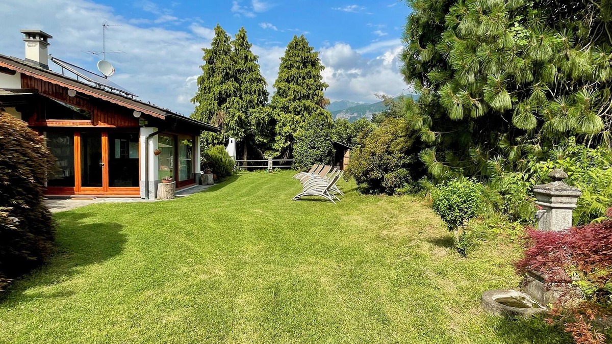 Bellagio Villa | Villa with lake view, private garden and safe parking!
