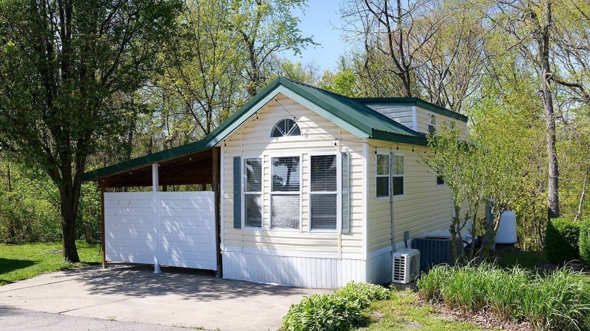 Bloomington House | Villa with Loft in Lake Monroe near IU