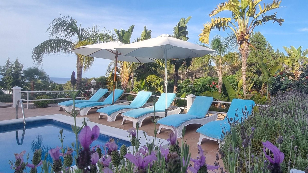 Santa Eulalia del Rio Villa | Villa with pool and barbecue near the beach