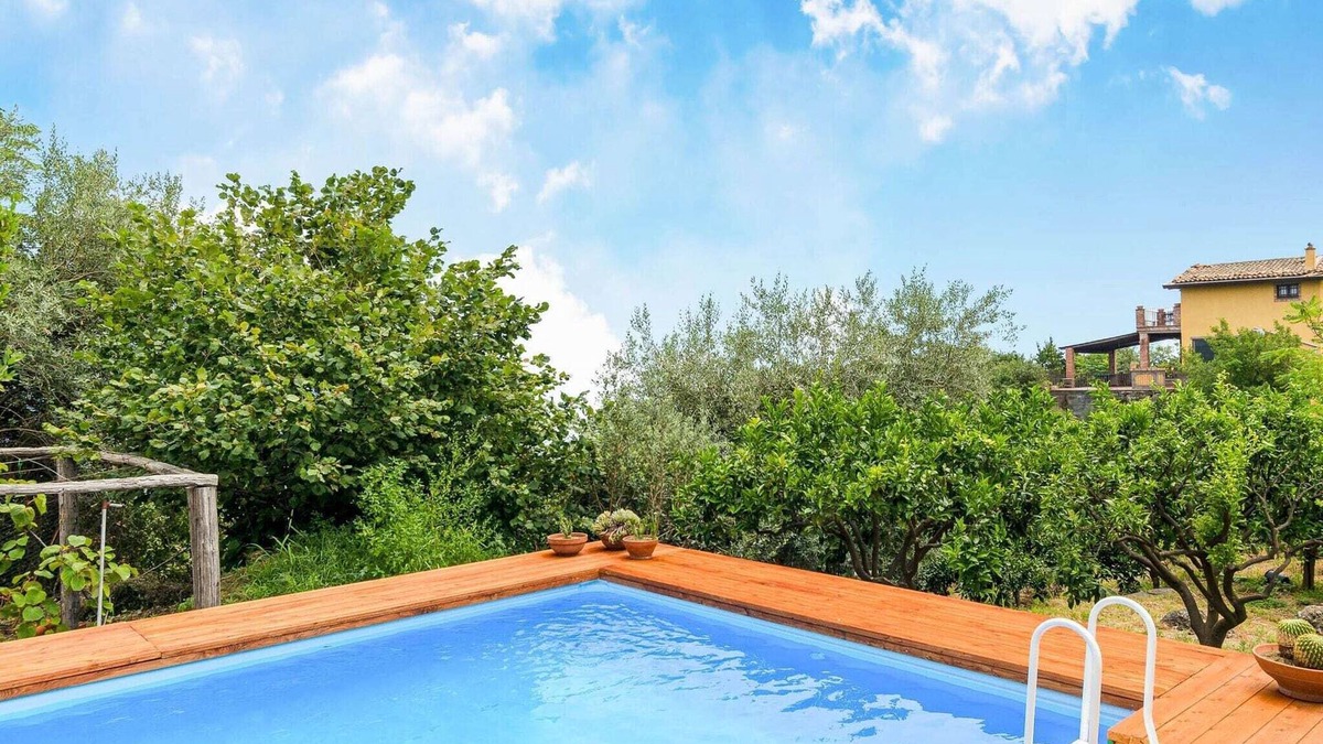 Mascali Villa | Villa with pool and panoramic surroundings