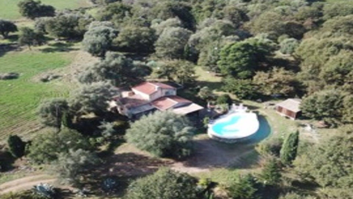 Belgodere House | VILLA WITH POOL AT THE END OF THE WORLD