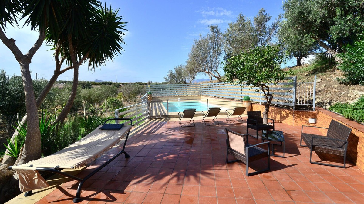 Partinico Villa | Villa with pool