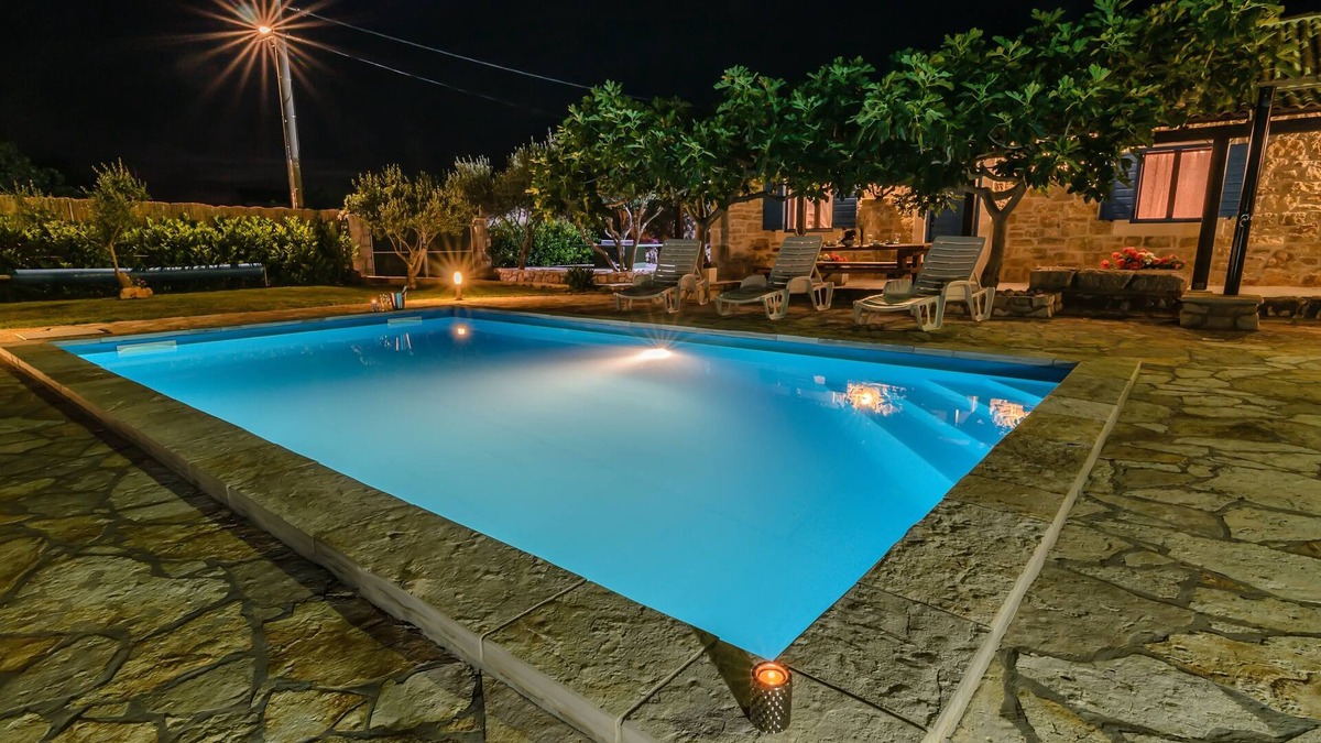 Municipality of Posedarje Villa | Villa with pool Jukic