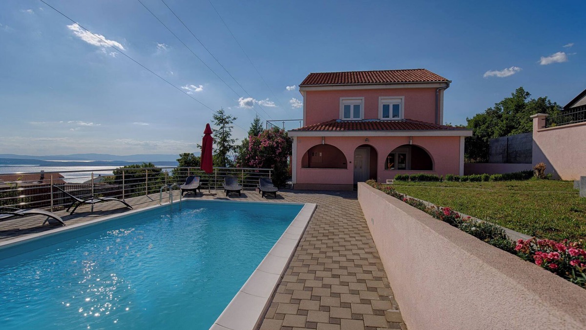 Crikvenica Villa | Villa with pool, large garden, sea view - TRAVALER Reiseburo Krk - ID 2210