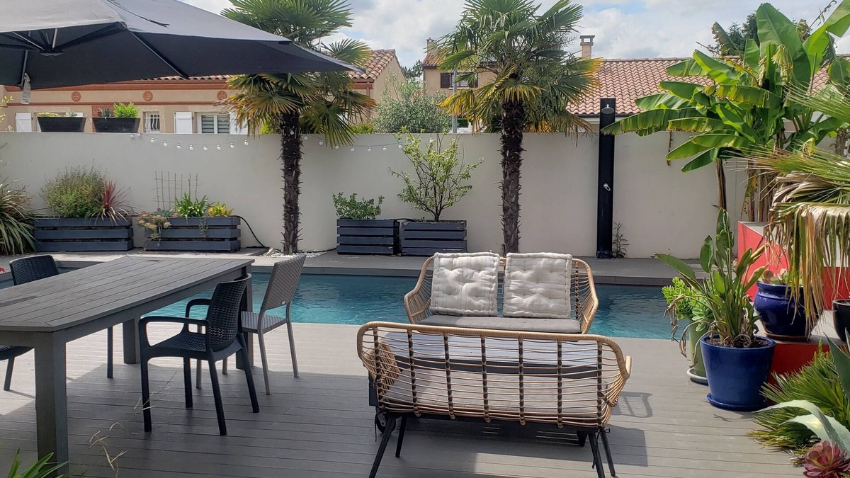 Pibrac Villa | Villa with pool near Toulouse, forest and amenities