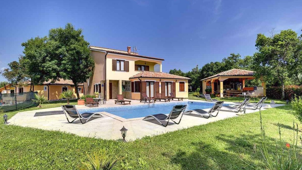 Valtura Villa | Villa with pool, sauna and fitness