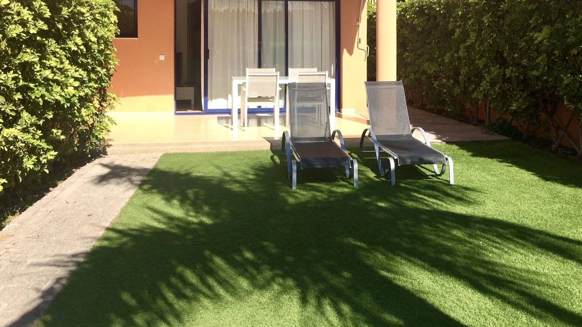 Costa Meloneras House | Villa with private garden, free wifi and air conditioning