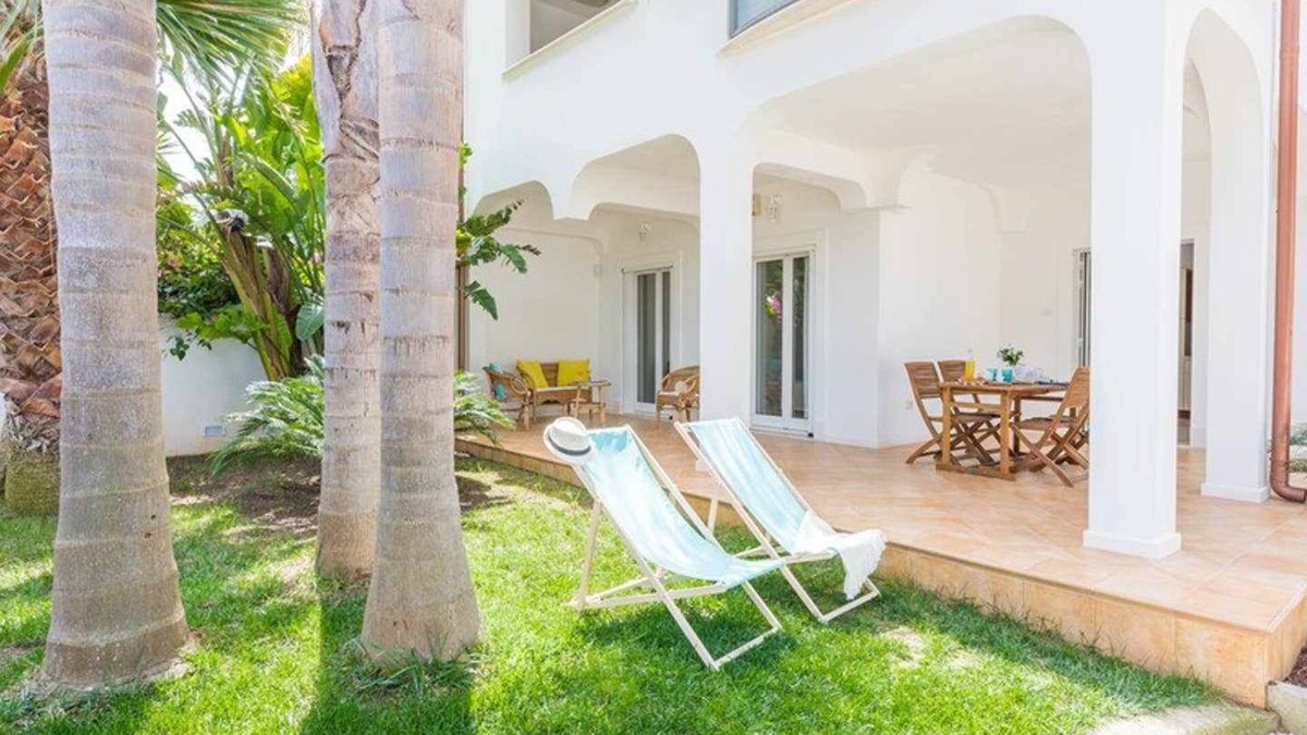 Specchiolla Villa | Villa with private garden - fenced garden
