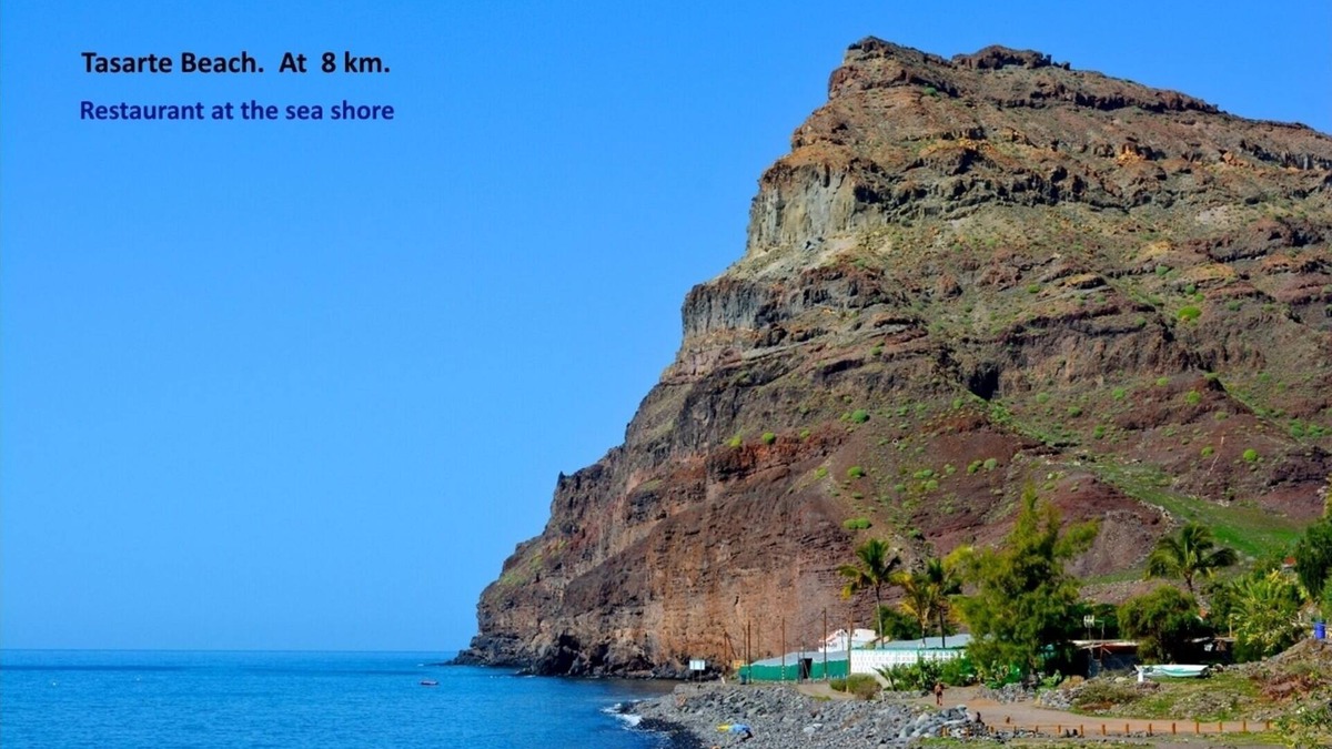 La Aldea de San Nicolas Villa | Villa with private pool in a valley under the sun and palms