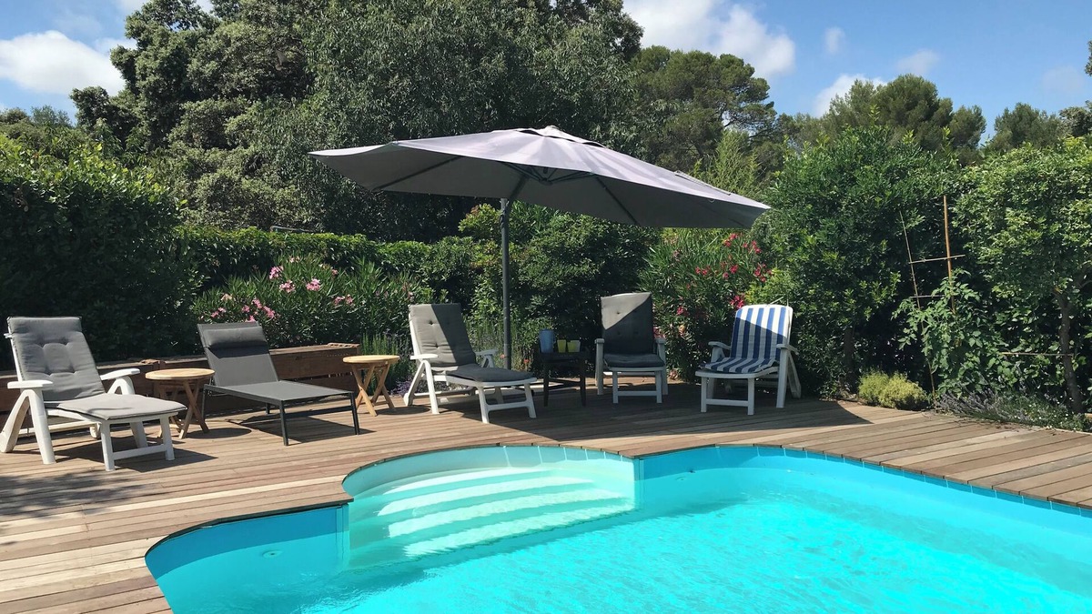 Castries Villa | Villa with private pool, large enclosed garden, beaches 25mn away,10 pers
