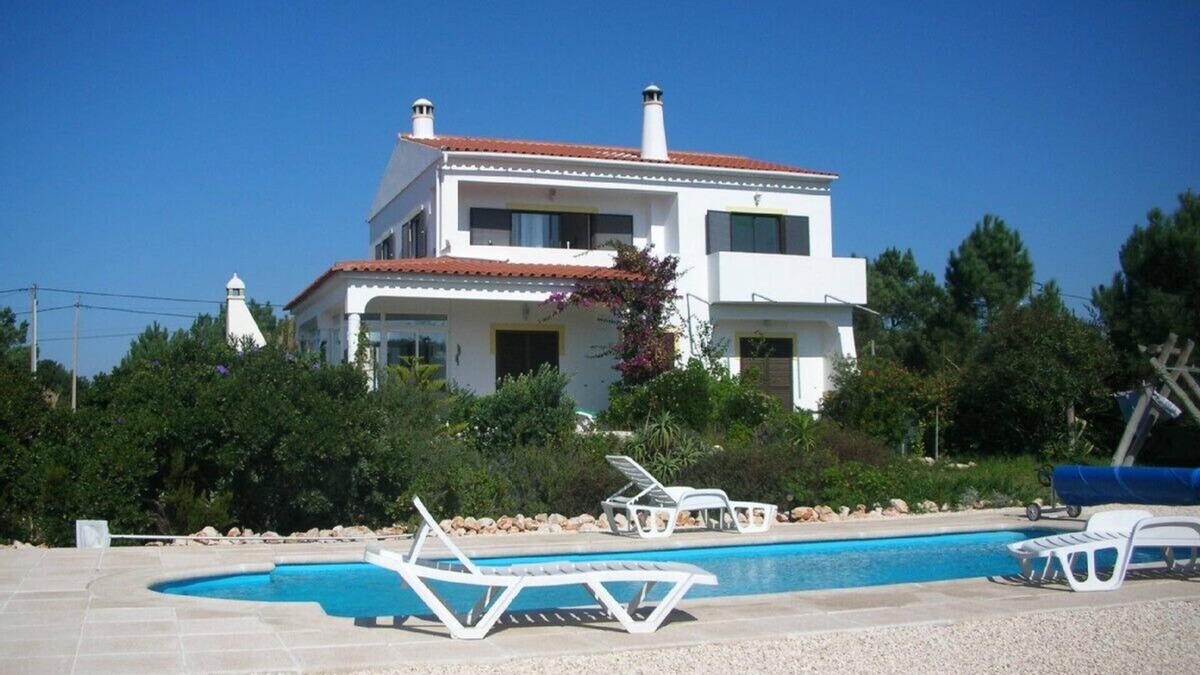 Aljezur House | Villa with private pool, glass patio, very good furniture