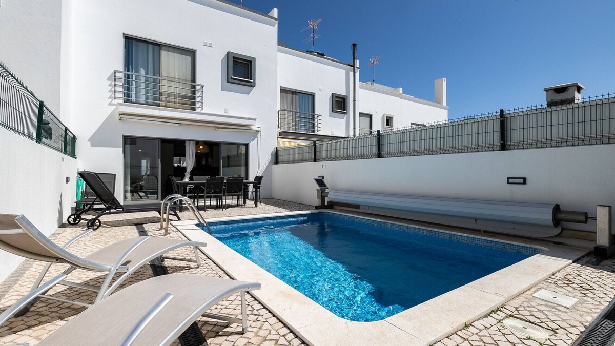 Manta Rota Ski Chalet | Villa with private pool 100m from the beach by ALGARVEMANTA (16V3)