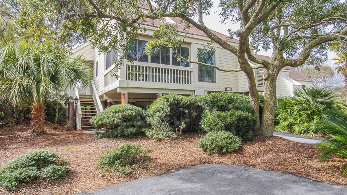 Spinnaker Beachhouses Villa | Villa with screened porch & ocean views - just across the street from the beach