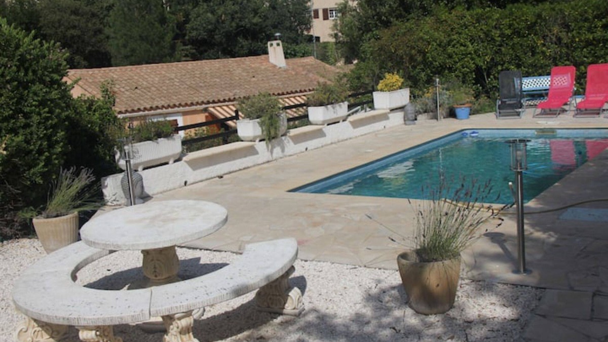 Saint-Raphael Villa | Villa with swimming pool in a quiet setting close to the beach