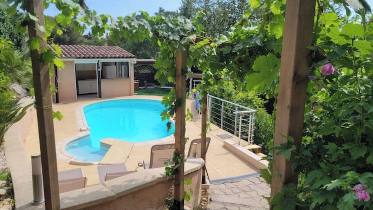 La Gaude Villa | Villa with swimming pool, superb view, pétanque court