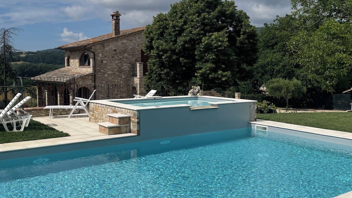 Fratta Apartment | Villa with swimming pool close to Todi surrounded by olive trees - Tiglio