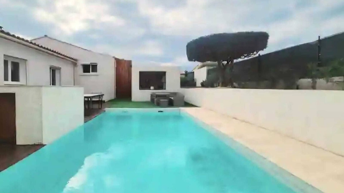 Peret Villa | Villa with swimming pool in the heart of the vineyards