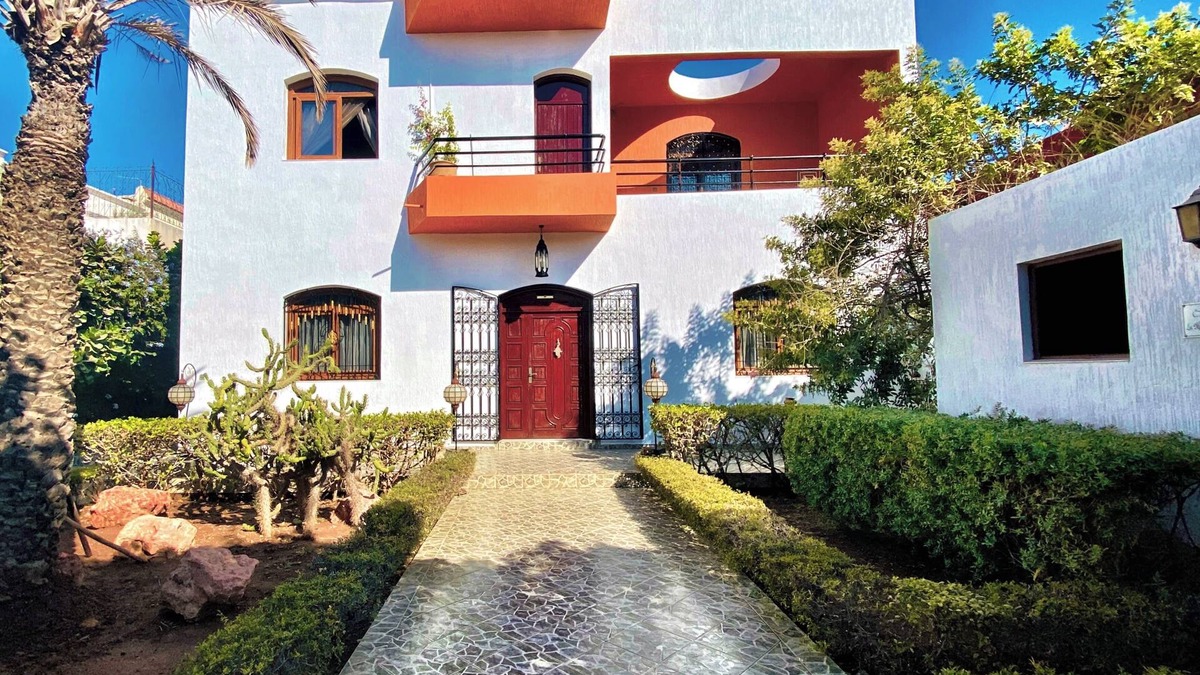 Inezgane Villa | Villa with swimming pool Agadir Dar Al Janna sleeps 8