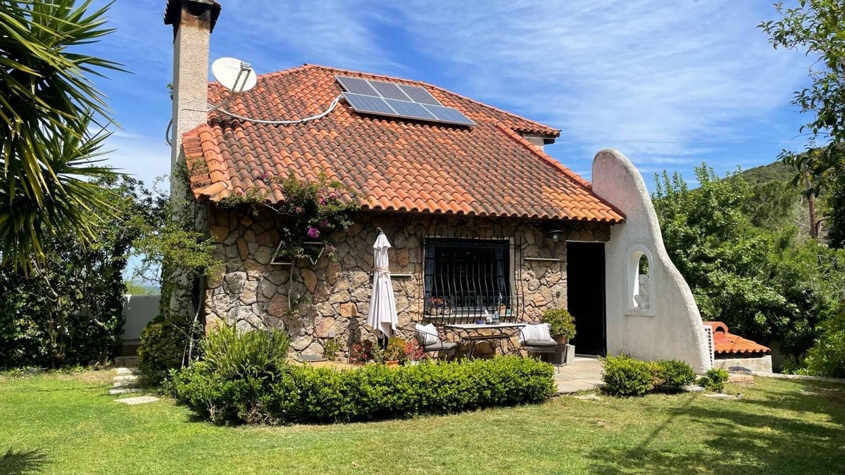 Vravrona Villa | Villa Xenia and Akis