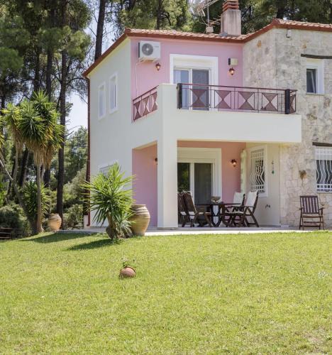 Paliouri Villa | Villa Xenia with seaview & private garden by halu!