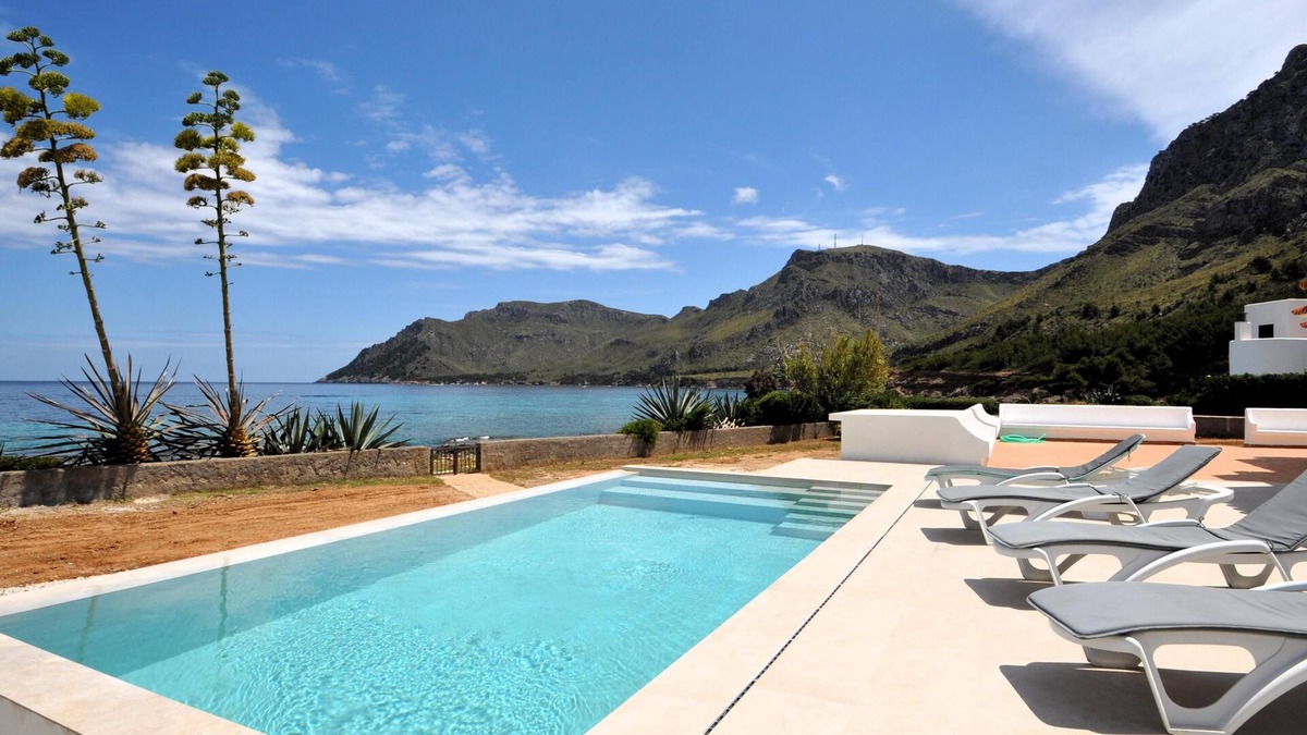 Betlem de Marina House | Villa XOROI- Dream front line Villa in Betlem (Mallorca) with pool and direct access to the sea. - Free Wifi