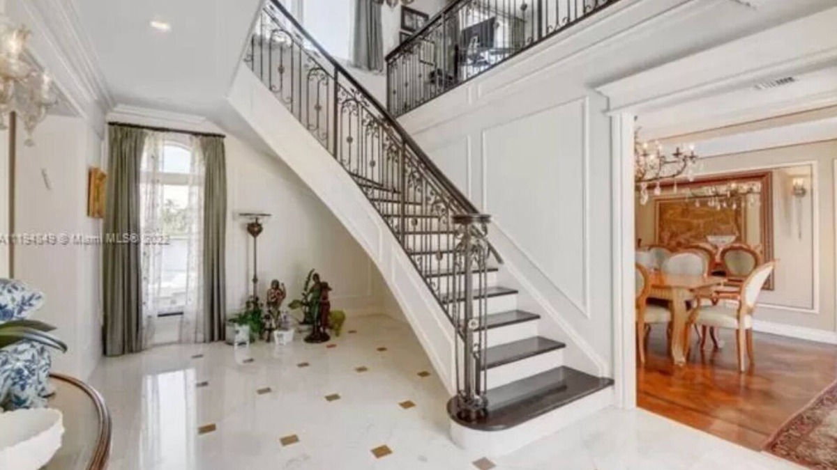 Aventura House | Villa Zehavi, an Italian masterpiece on the direct intercoastal