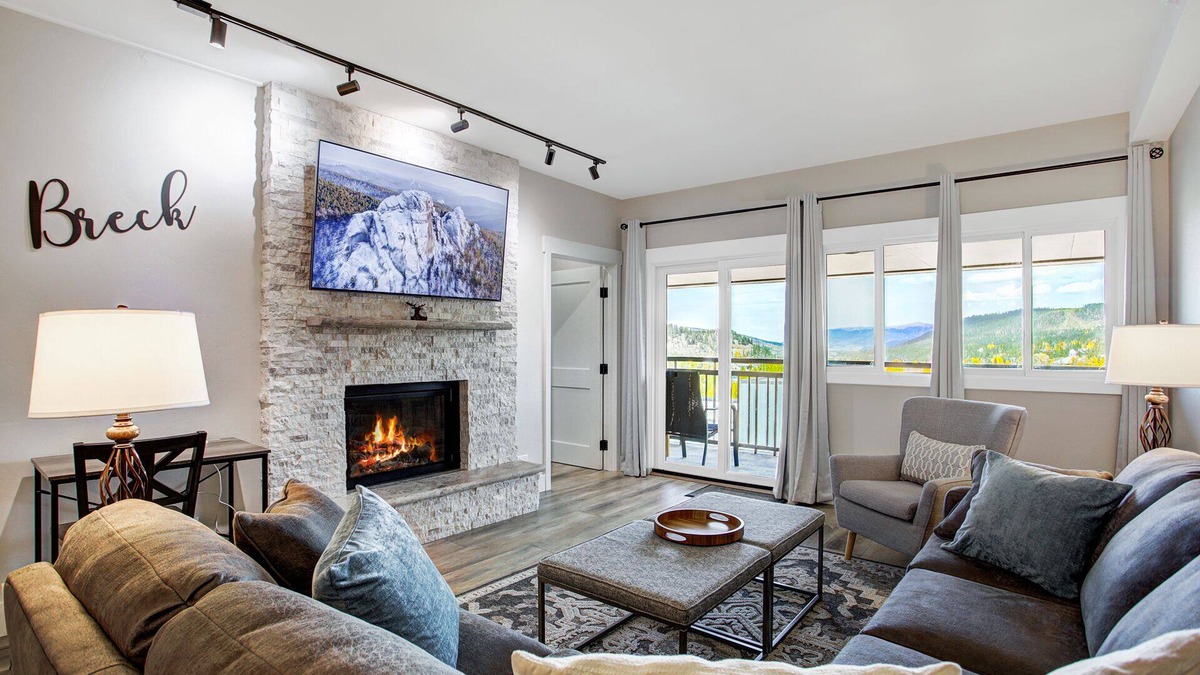 Peak 9 Condo | Village at Breck Amazing Mtn and Town of Breck Views Ski In/Ski Out