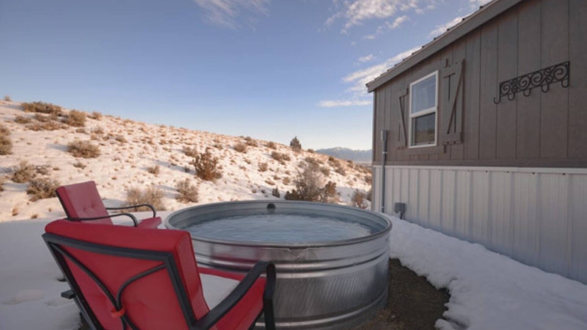 Whitehall Cabin | Village Cabin 4 sleeps up to 6
