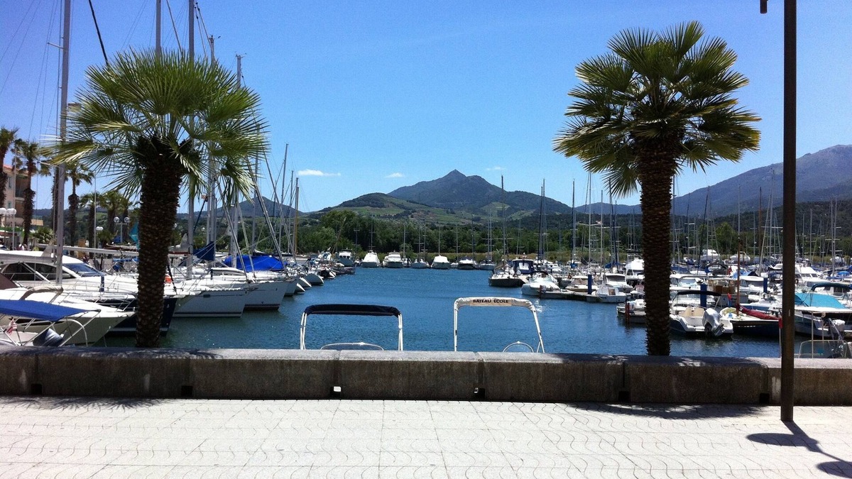 Montesquieu-des-Alberes House | Village House with magnificent views close to the Mediterranean coast.