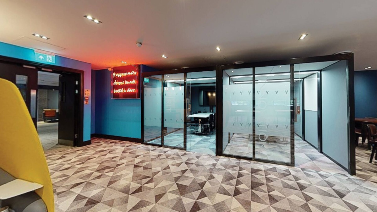 Headingley Hotel | Village Hotel Leeds North