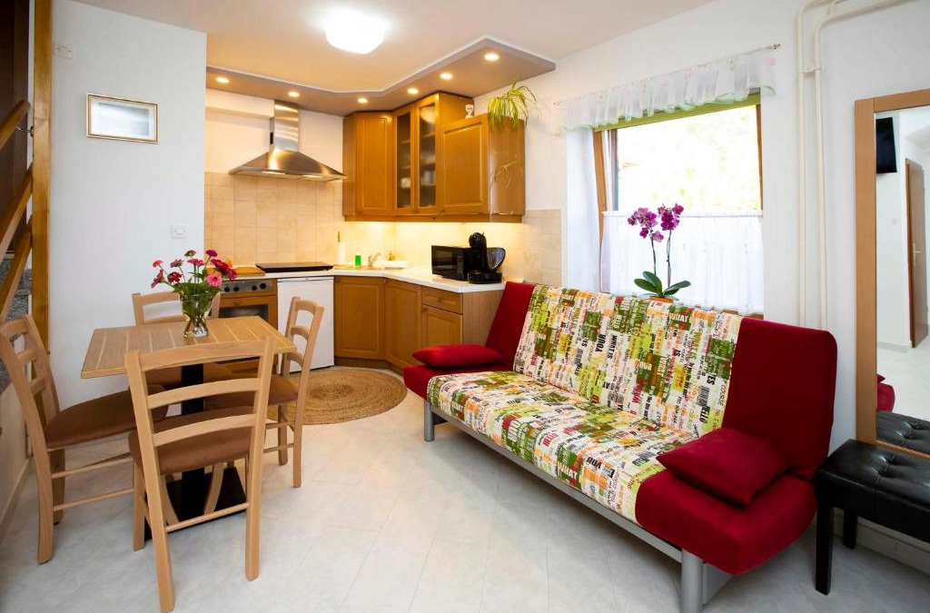 Predjama Apartment | Village House St. Michael