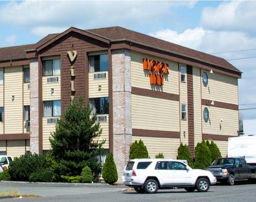 Marysville Hotel | Village Inn & Suites Marysville