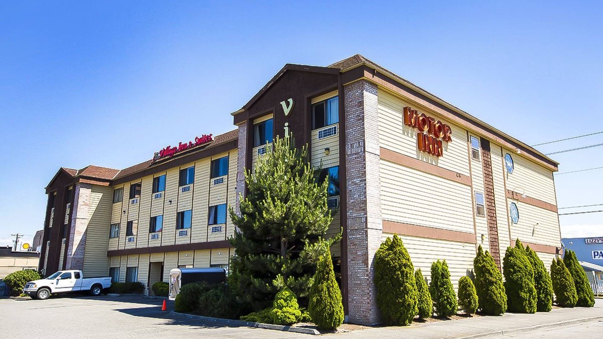 Marysville Hotel | Village Inn & Suites