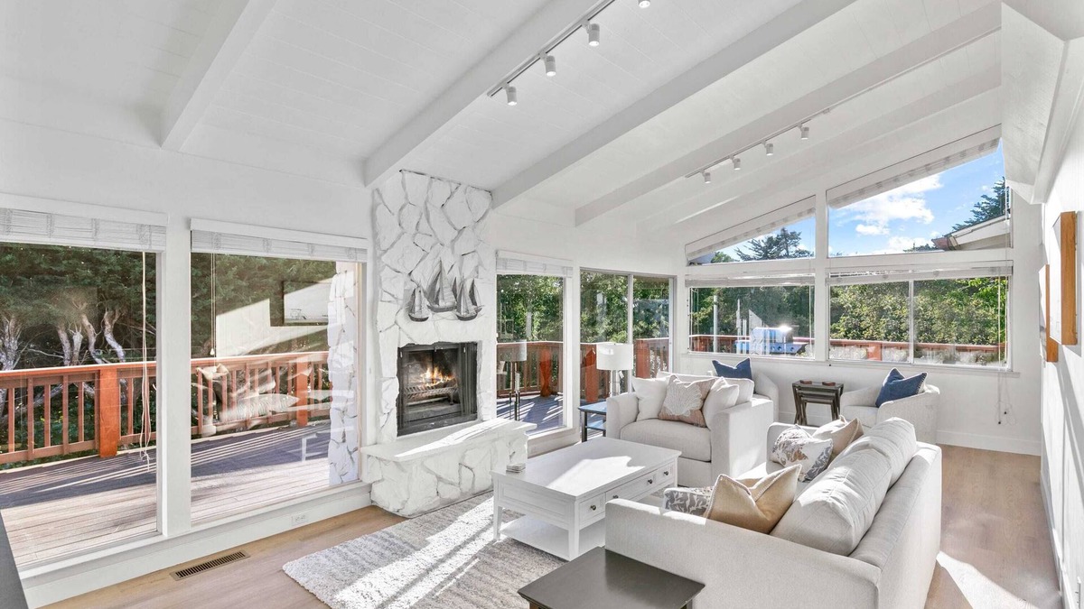 Hatton Fields House | Village-n-Sea: Newly remodeled 4 bed 3 bath close to town and beach