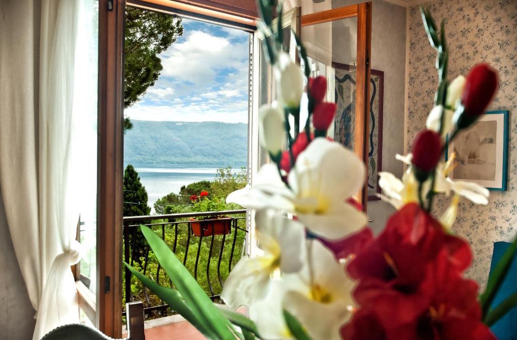 Castel Gandolfo Villa | Villalbert