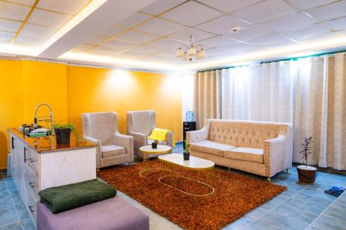 Eldoret Bed & Breakfast | VillaromAfrica Staycations-Gold Suite