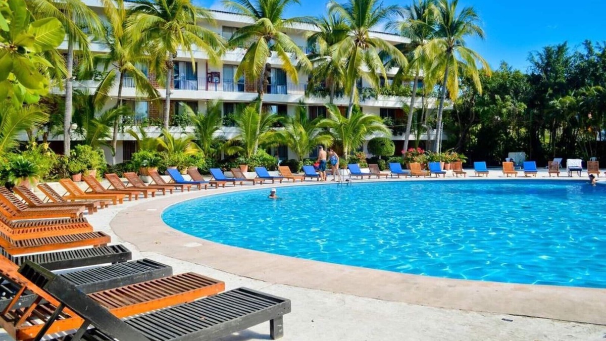 Ixtapa Hotel | Villas Paraiso Hotel/Room 14
