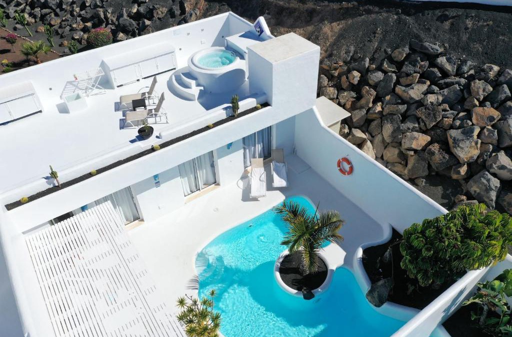 Geafond Villa | Villas Veaco Bahiazul with private pool