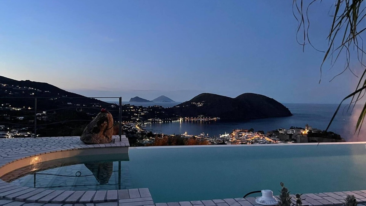 Monte Gallina Villa | VILLASERENALIPARI