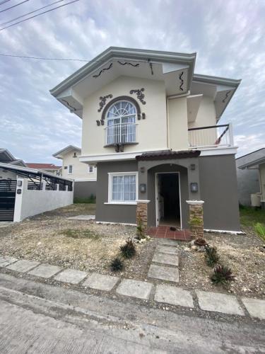 Dauis House | VillaStefanie