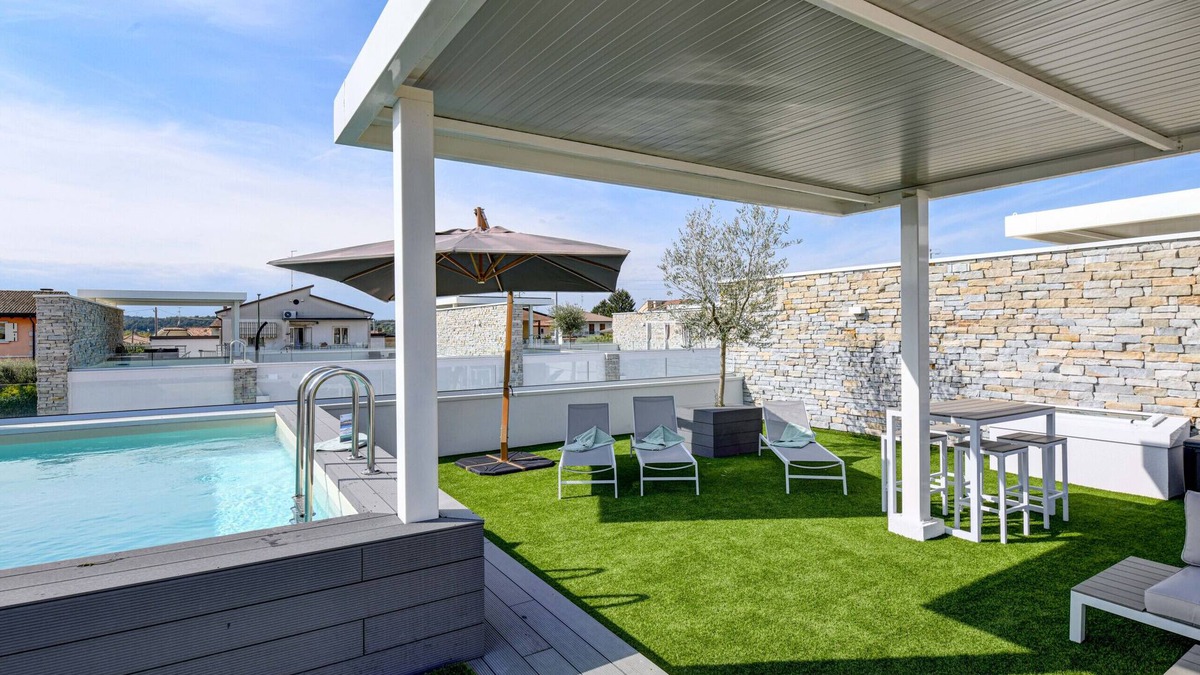 Peschiera del Garda Ski Chalet | Villetta Dolci Luxury Home - A3