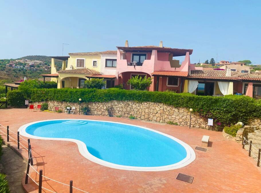 Porto San Paolo House | Villetta girasole, piscina, vista mare, Wifi