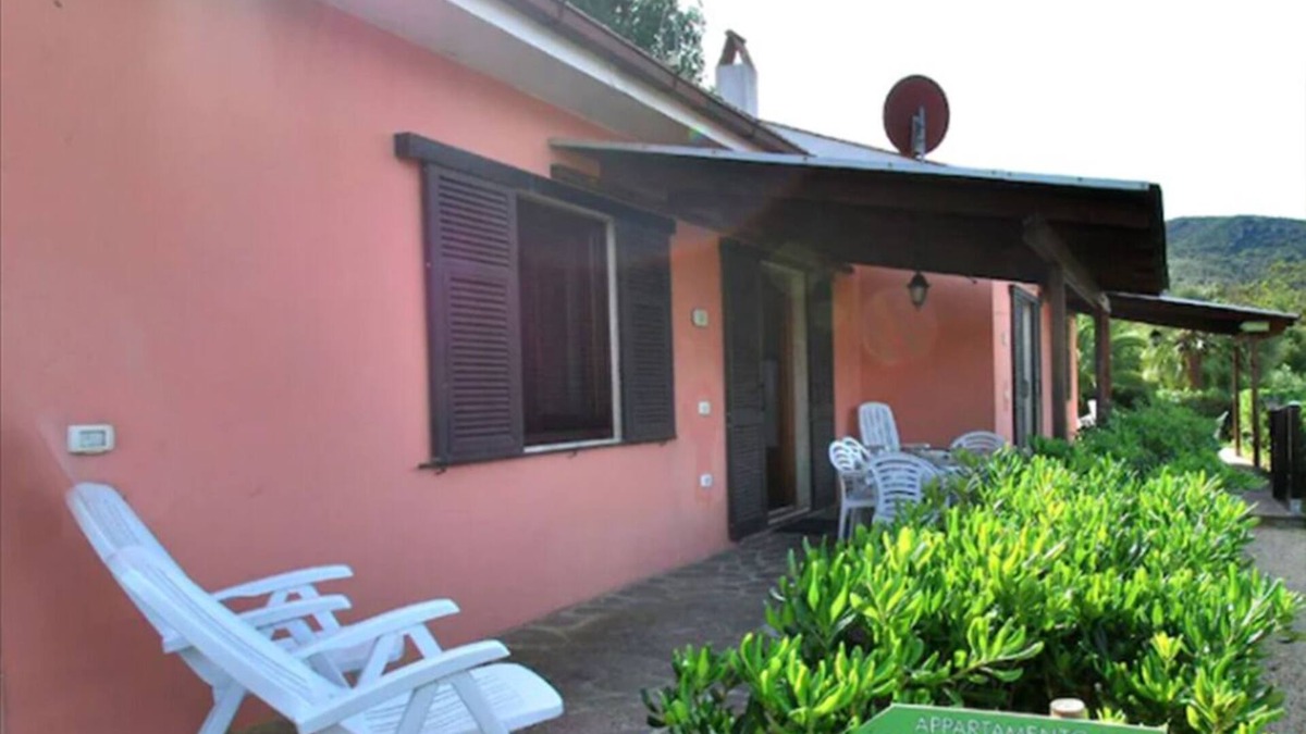 Naregno Villa | VILLETTA "THE OLIVE" close to the beach, nice private garden, air conditioning