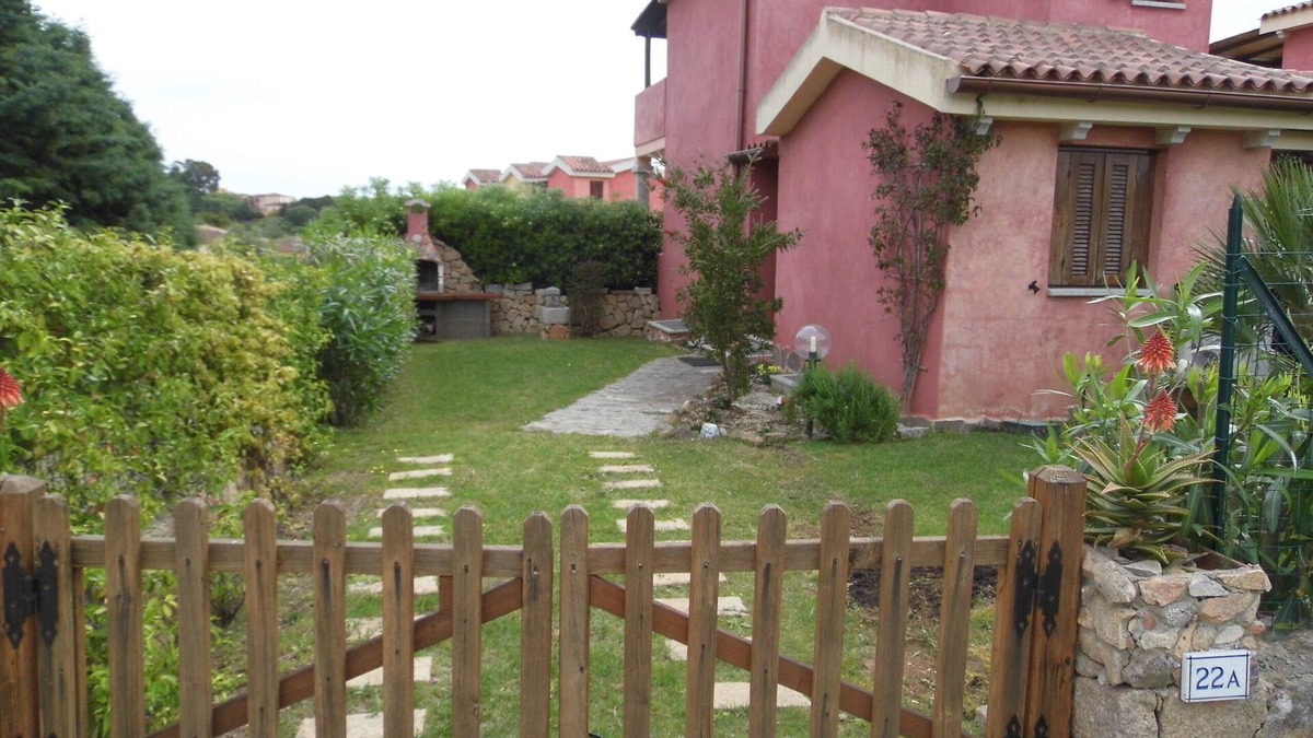 Pittulongu Villa | VILLETTA TO FORMATION WITH GARDEN 300MT FROM THE SEA